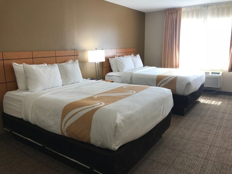 Hotel Quality Inn & Suites
