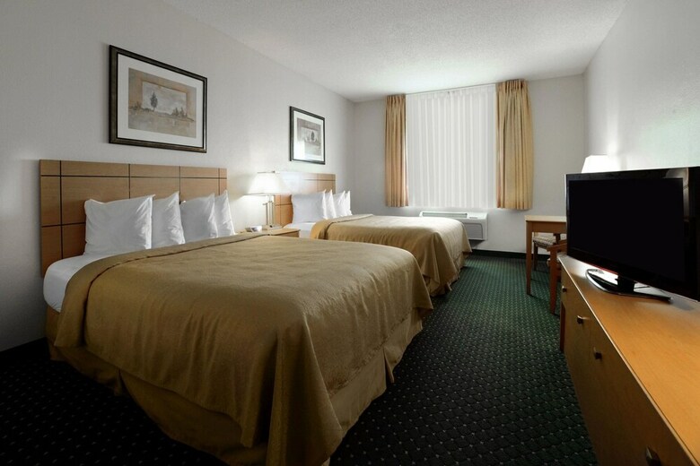 Hotel Quality Inn & Suites