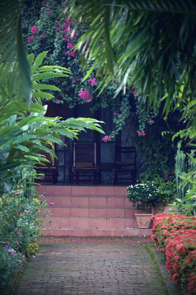 Hotel Villa Nam Song