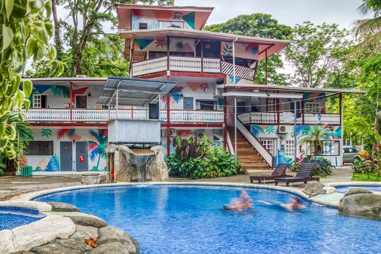 Hostal Selina Puerto Viejo