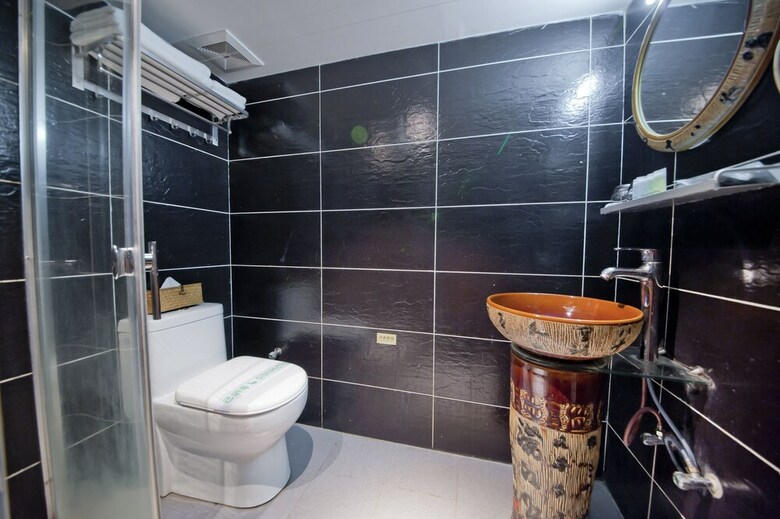 Hostal Parkside Hostel