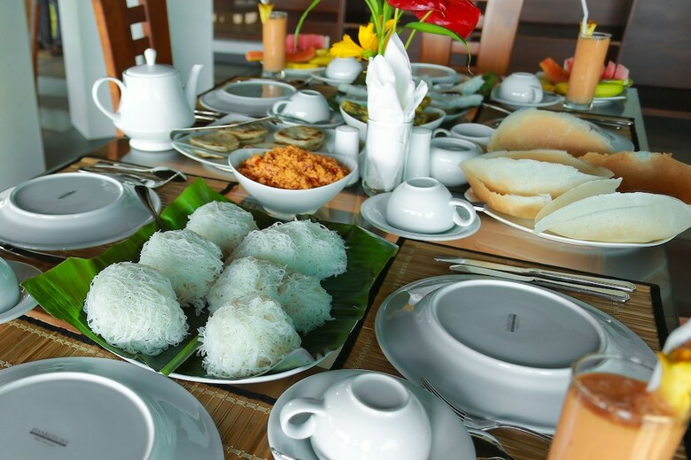 Hotel Oyo 472 Mount Marina Villas