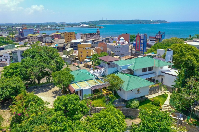 Hotel Oyo 472 Mount Marina Villas