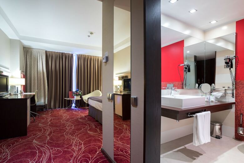 Hotel Ramada By Wyndham Sibiu
