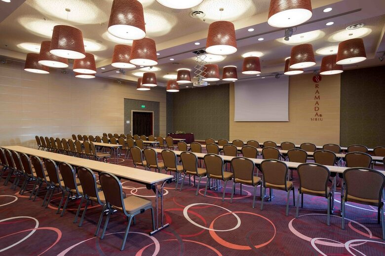 Hotel Ramada By Wyndham Sibiu
