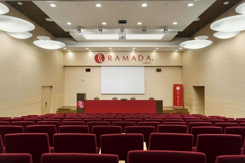 Hotel Ramada By Wyndham Sibiu