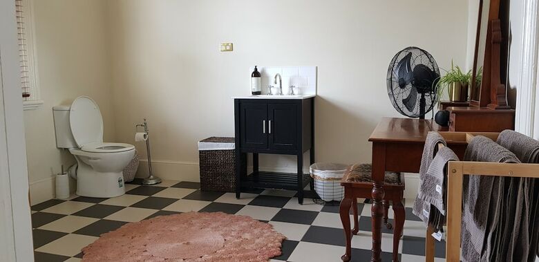Hotel Claremont House