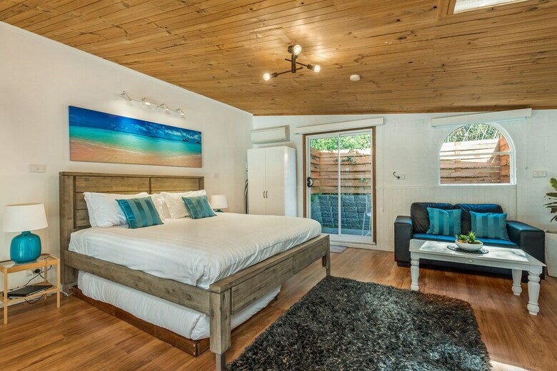Long Beach House Apartments Sandy Bay