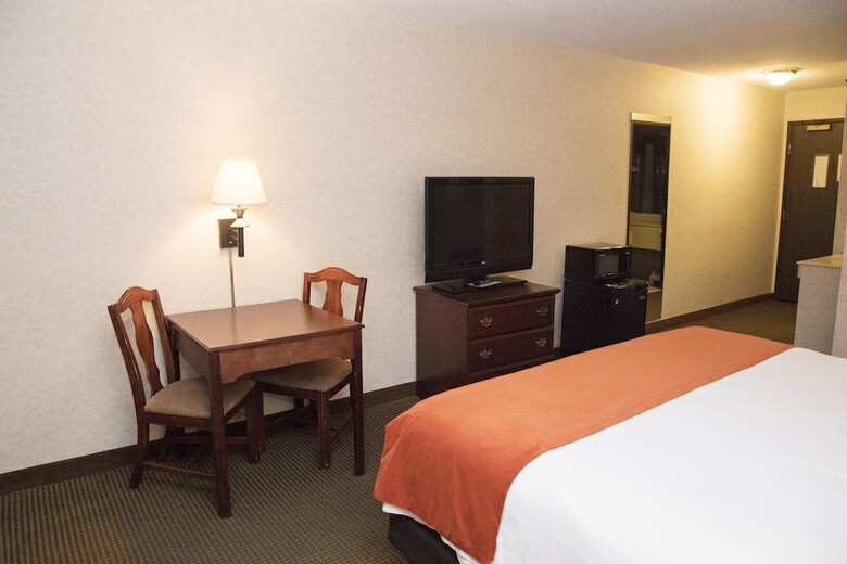 Hotel Grand Hinckley Inn