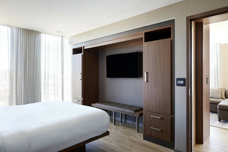AC Hotel By Marriott Madison Downtown
