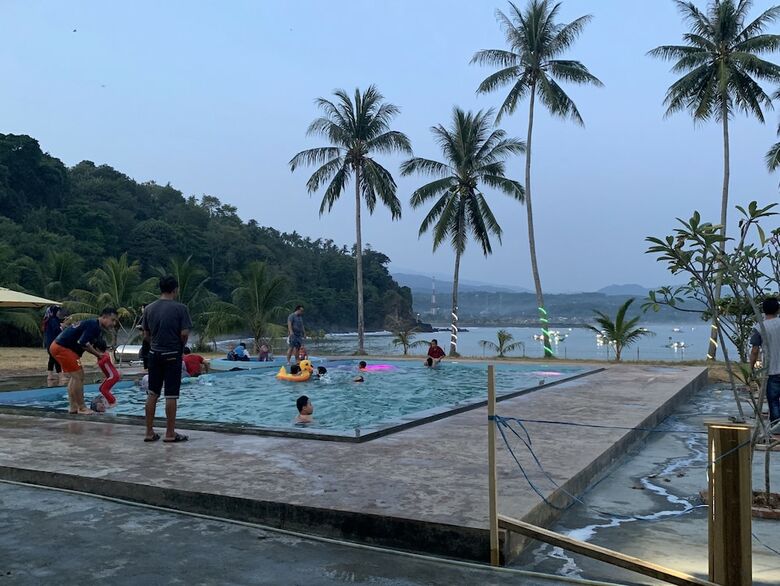 Hotel Legon Pari Beach Resort