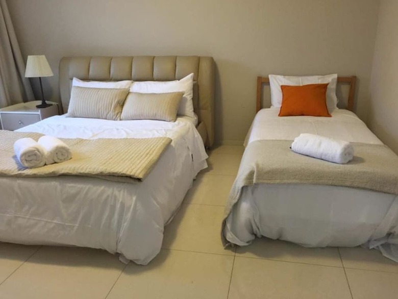 Hotel Getaway Holiday House Bankstown