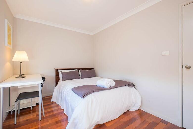 Hotel Getaway Holiday House Bankstown