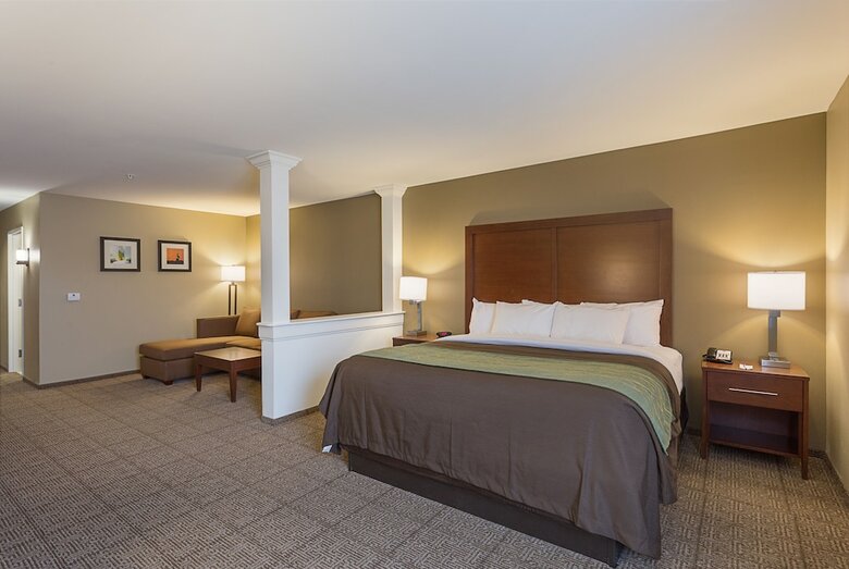 Hotel Comfort Inn & Suites