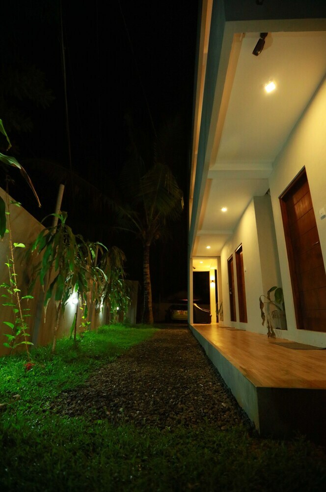 Hotel Chariot Lodge