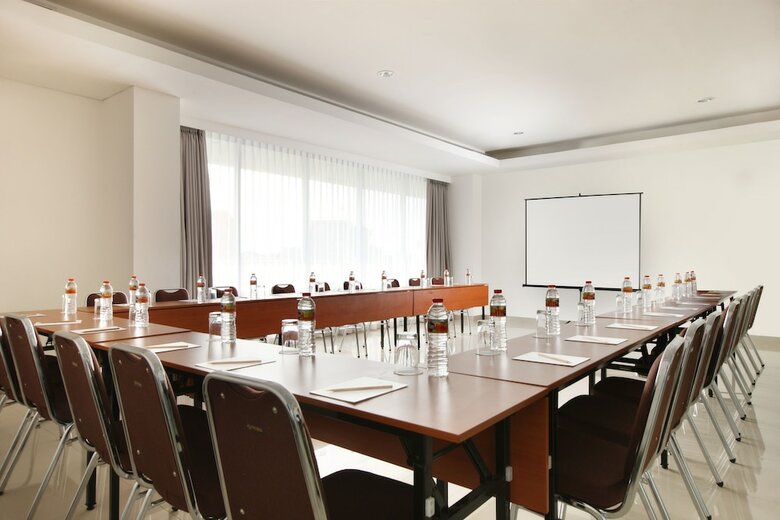 Amaris Hotel Serpong - Tangerang