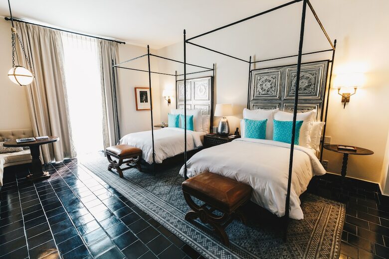 Azul Talavera Hotel