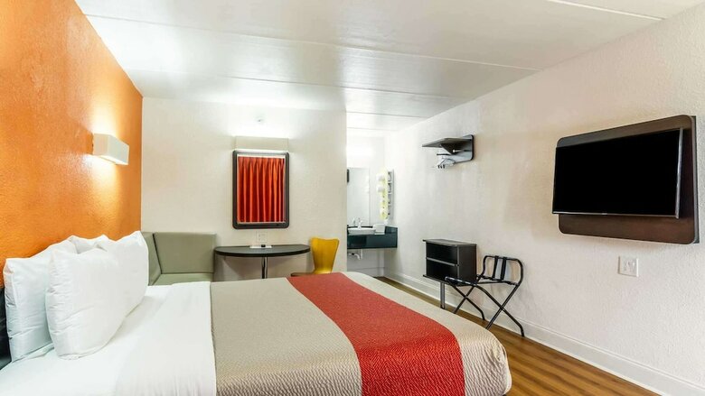 Motel 6 Brunswick, Ga