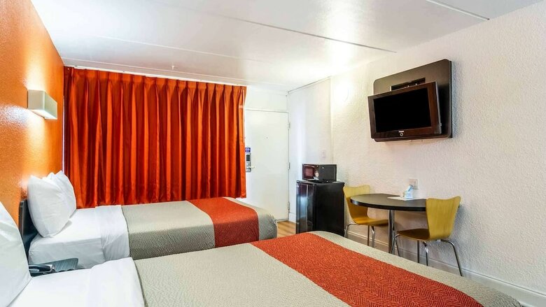 Motel 6 Brunswick, Ga