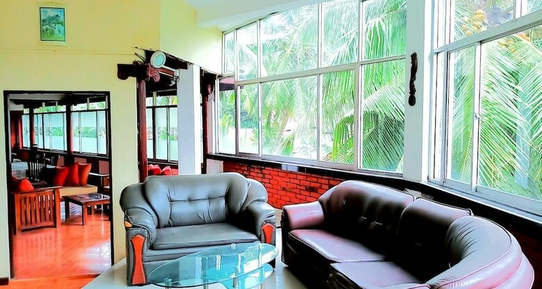 Hotel Kandyan Holiday Center