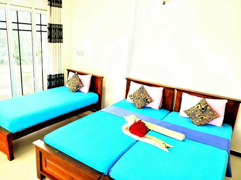 Hotel Kandyan Holiday Center