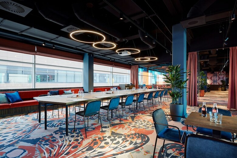 Lindner Wtc Hotel & City Lounge