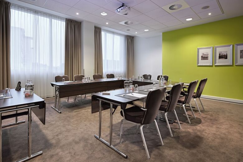 Lindner Wtc Hotel & City Lounge