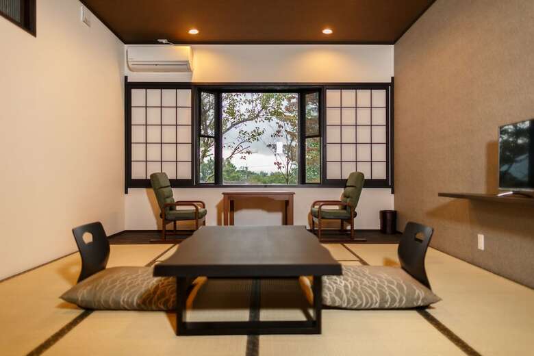 Yufuin Ryokan Seikoen