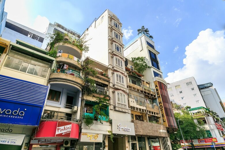 Symphony Hotel