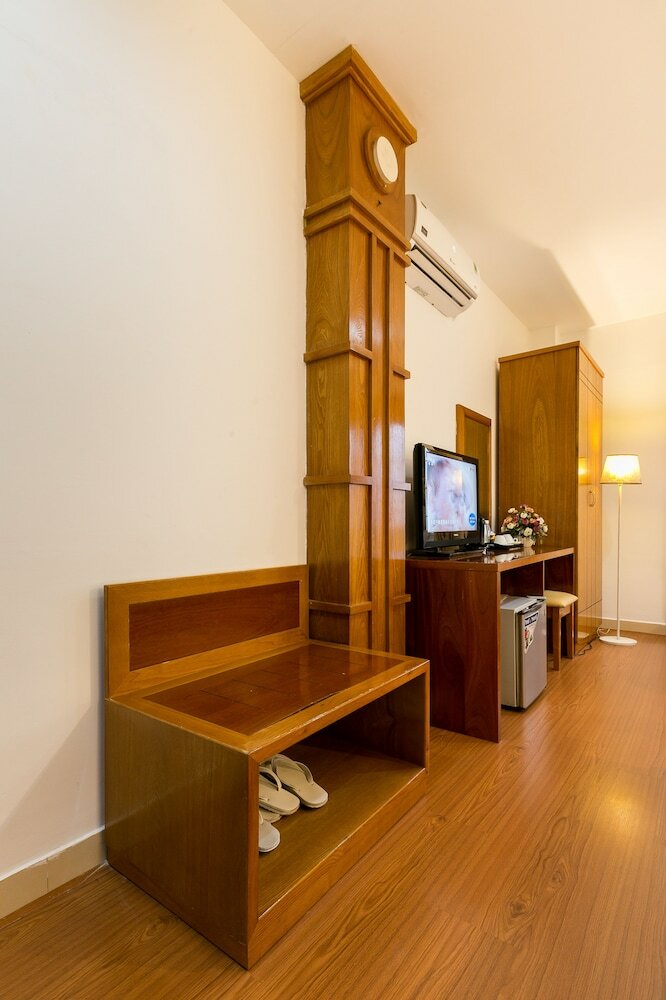 Symphony Hotel