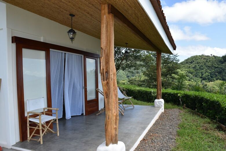 Hotel Peace & Lodge