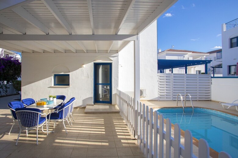 Villa Nicol 31