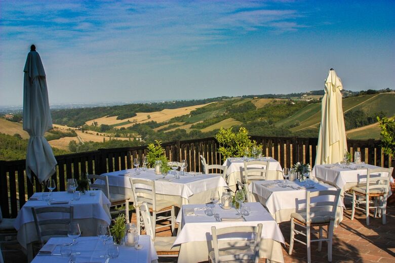 Antico Borgo Di Tabiano Castello