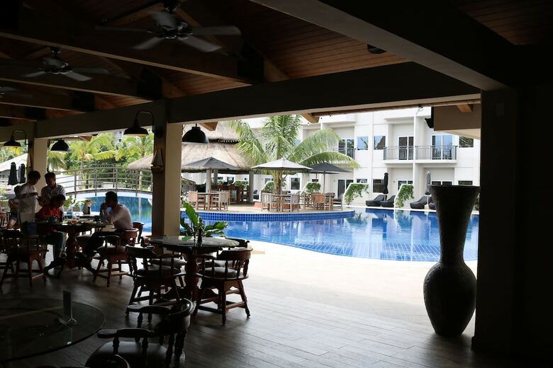 Hotel Cove Resort Palau