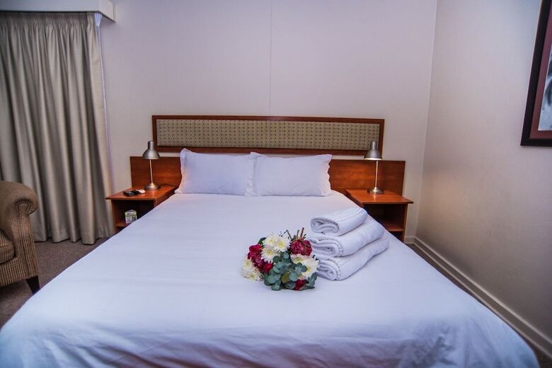 Hotel Adelante Lodge
