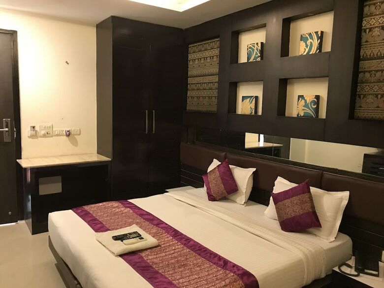 Hotel Nand Kartar Orchid Suites