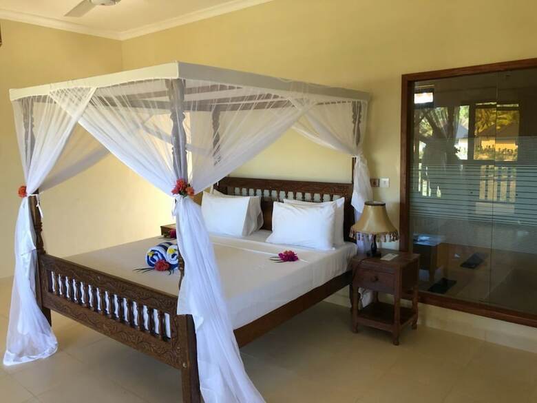 Hotel Khulala Ocean Blue