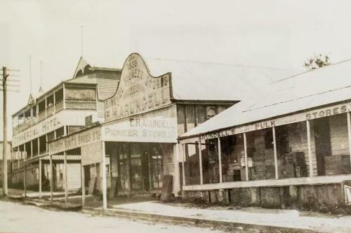 Joes Waterhole Hotel