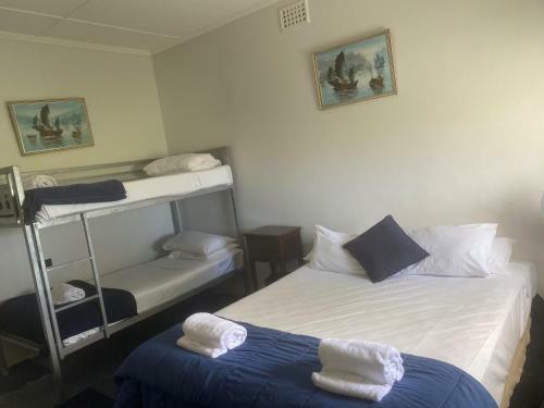 Hotel Tin Can Bay Backpackers