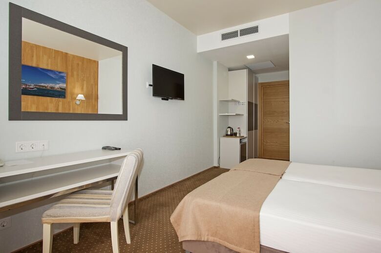 Hotel Sunmarinn Resort