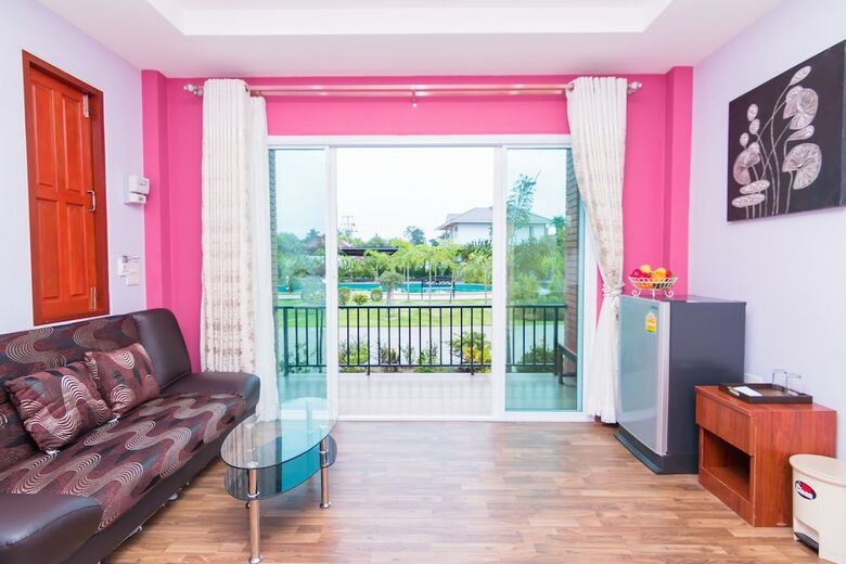 Hotel Samrong Garden Resort