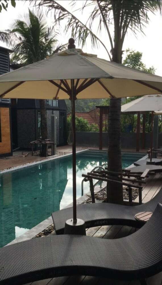 Bukit Pool Villas
