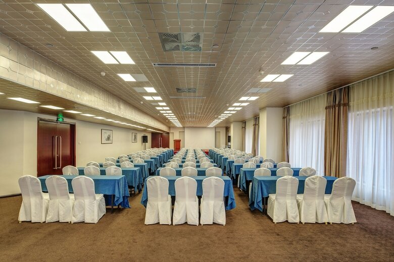 Grand Continent International Hotel