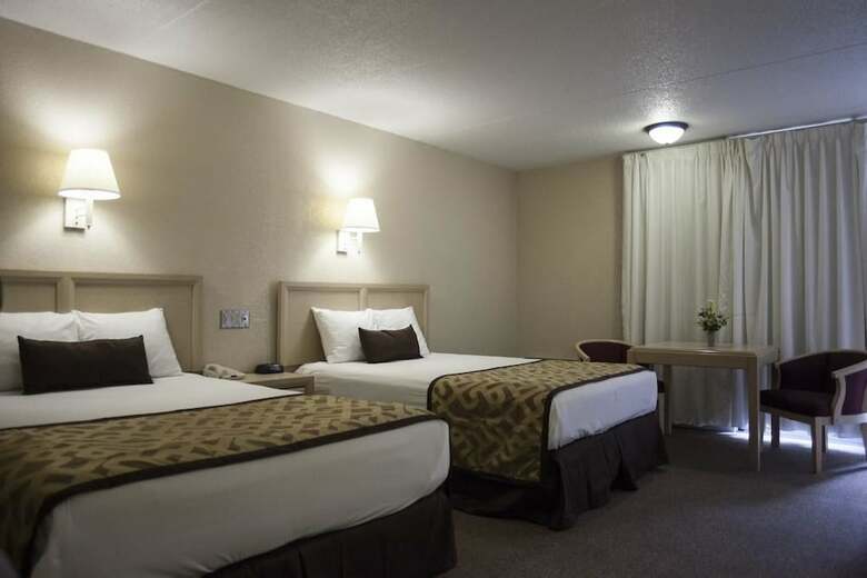 Hotel Reagan Resorts Inn