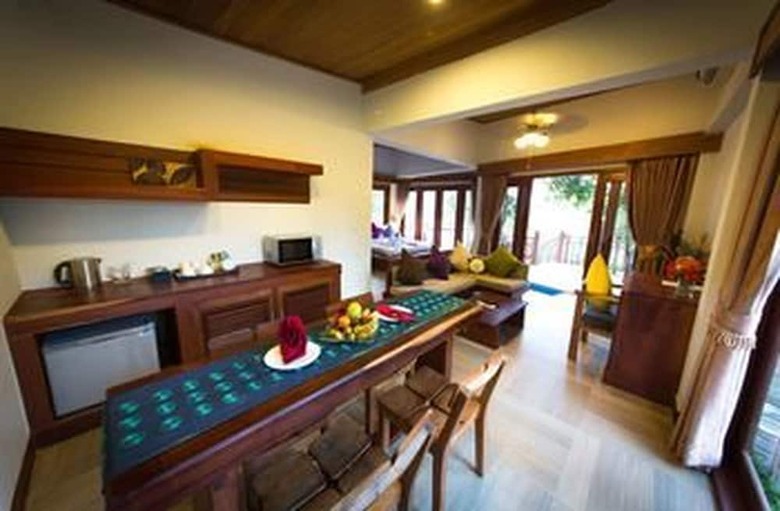 Hotel Mayura Hill Resort