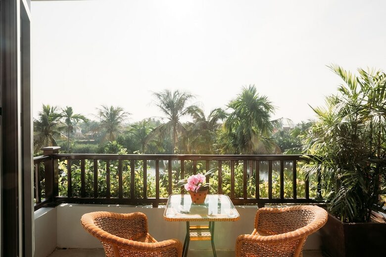 Hotel Serene River Villa