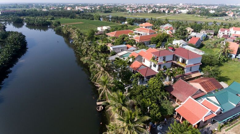 Hotel Serene River Villa