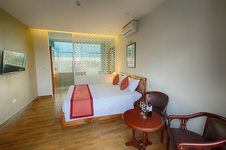Hotel Serene River Villa