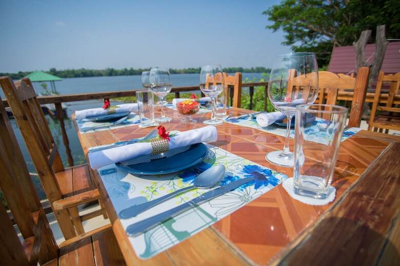 Hotel Bluemoon Riverside Resort
