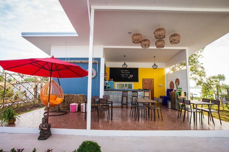 Hotel Bluemoon Riverside Resort